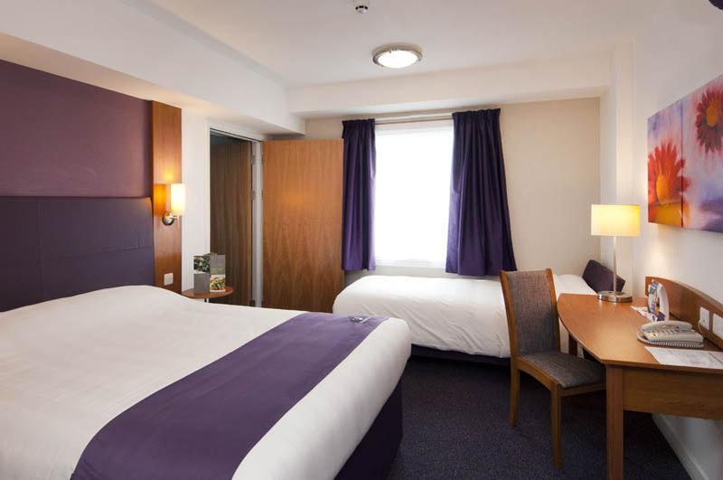 Premier Inn East Midlands Airport Diseworth Esterno foto